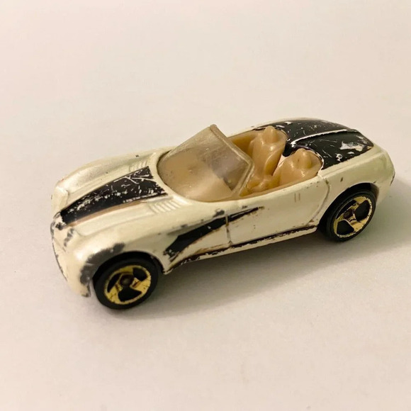 Vintage Hot Wheels Mirada Stocker Dodge and Matchbox Ford Escort Diecast Cars - Picture 5 of 12